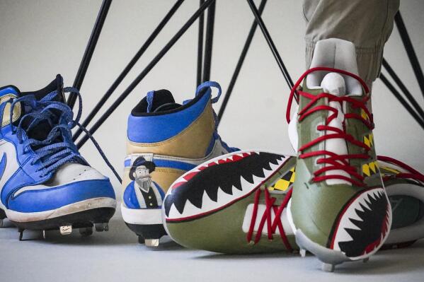 Cool baseball shoes discount